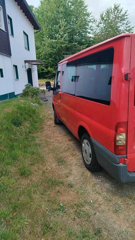 Second-hand Ford Transit 110 CP (80 kW) 2007 Roșu Monovolum