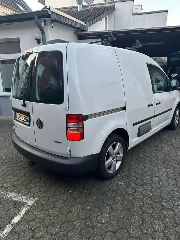 Gebraucht VW Caddy 105 PS (77 kW) 2012 Weiß Van / Kleinbus