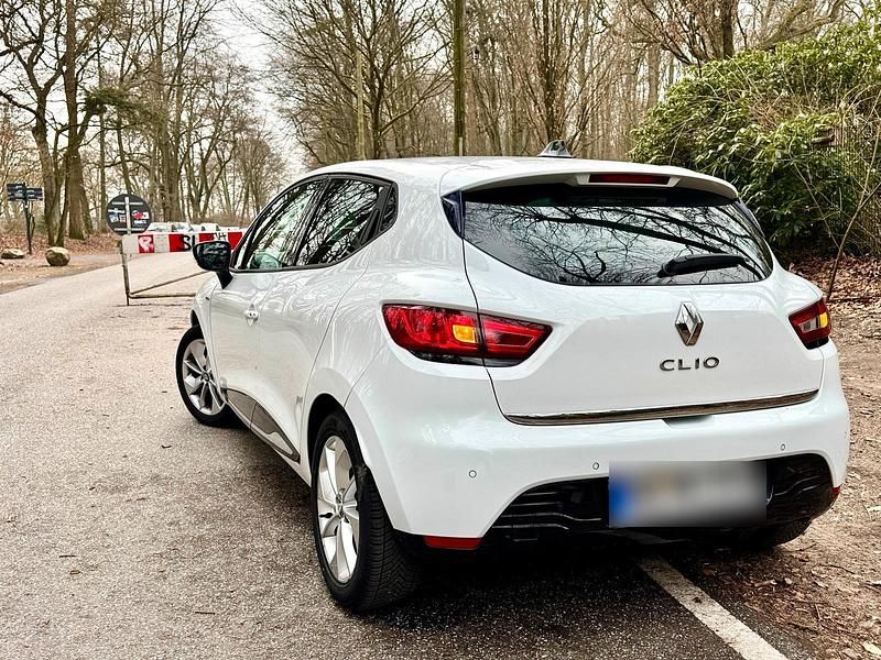 Gebraucht Renault Clio IV LIMITED 73 PS (53 kW) 2016 Weiß Kleinwagen