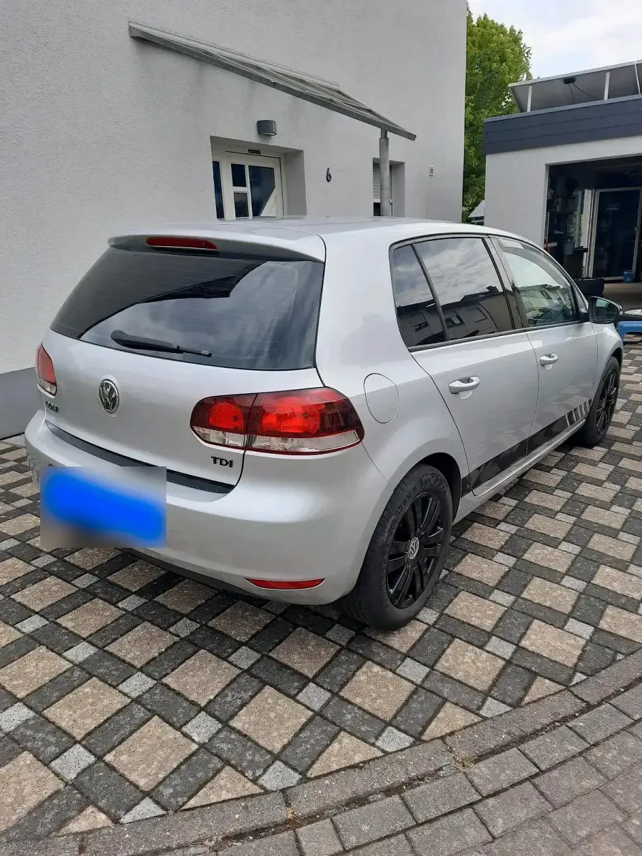 Gebraucht VW Golf VI 110 PS (80 kW) 2009 Silber Kleinwagen