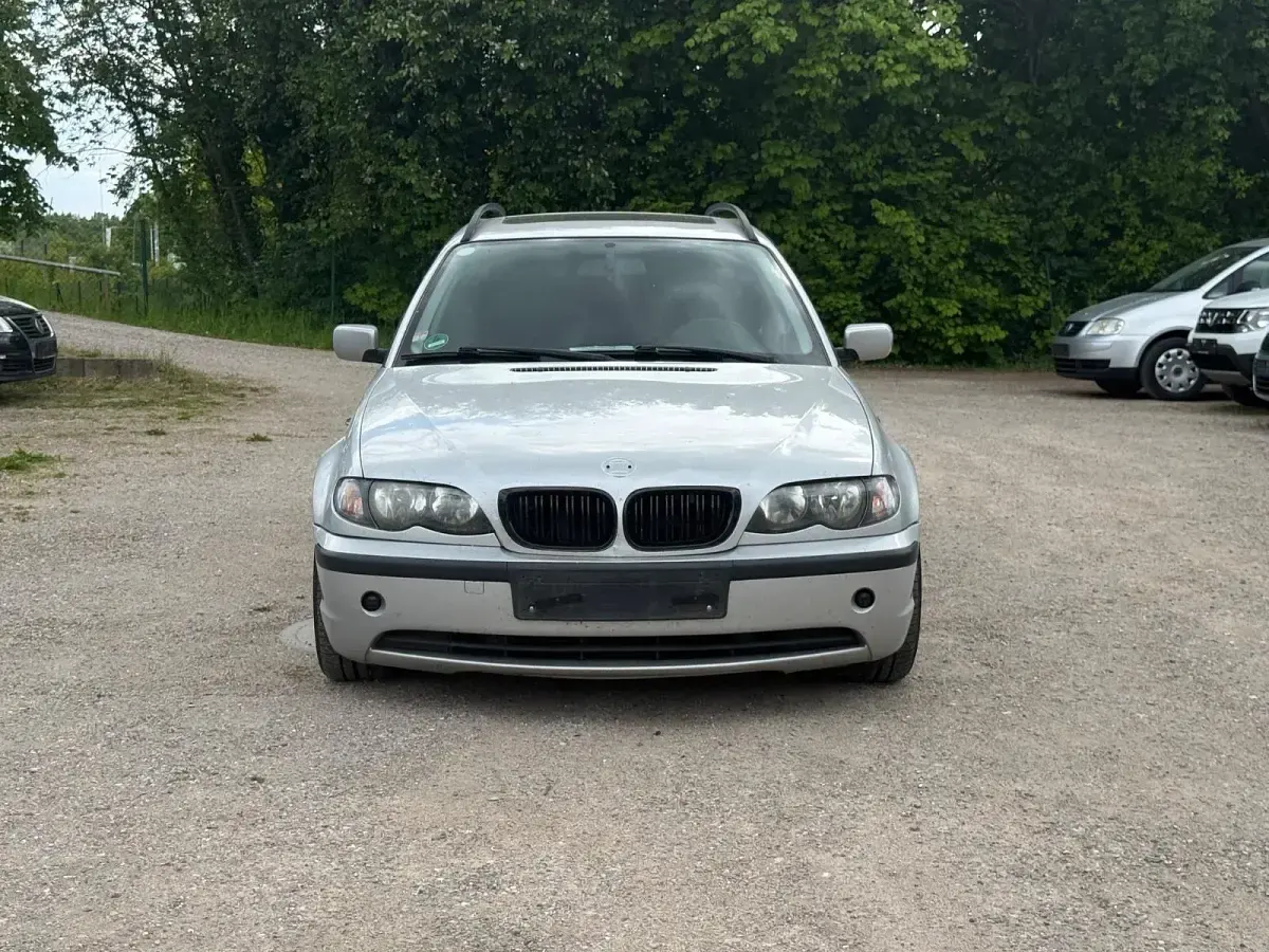Gebraucht BMW 320 150 PS (110 kW) 2004 Silber Kombi