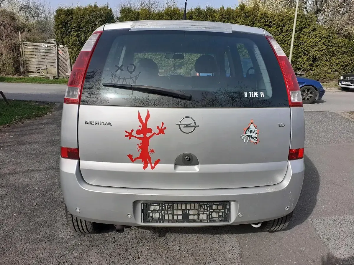 Używany Opel Meriva 101 KM (74 kW) 2003 Szary Minivan