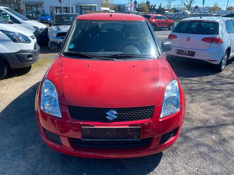 Second-hand Suzuki Swift 94 CP (69 kW) 2009 Roșu Hatchback