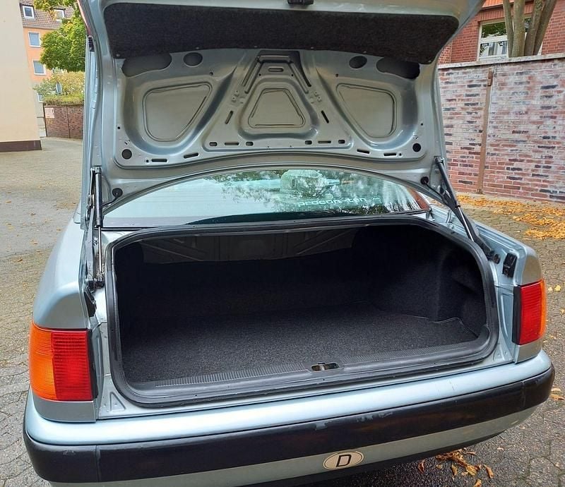 Gebraucht Audi 100 133 PS (97 kW) 1991 Blau Limousine