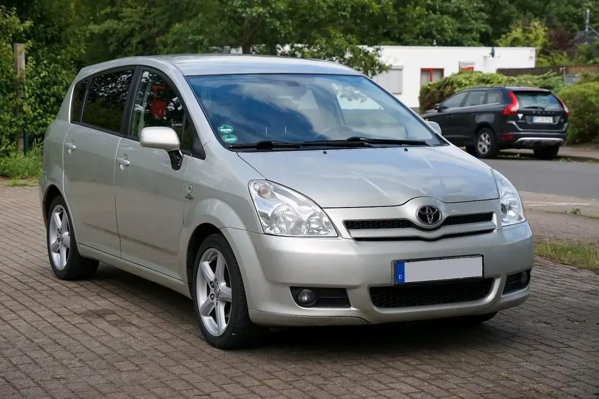 Gebraucht Toyota Corolla Verso 177 PS (130 kW) 2006 Silber Van / Kleinbus
