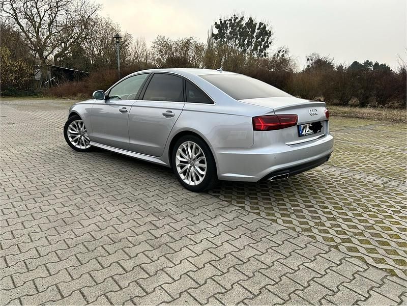 Silber Gebraucht 2018 Audi A6 Business Limousine | 28.000 € (Etwas zu teuer) - Bild 1/4