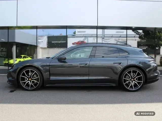 Gebraucht Porsche Taycan 319 kW (435 PS) 2026 Vulkangraumetallic (metallic) Limousine