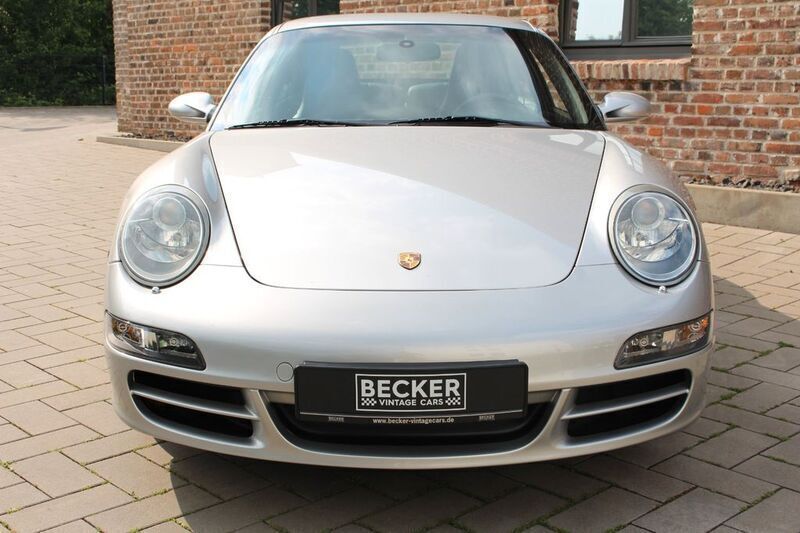 Gebraucht Porsche 911 Carrera 325 PS (239 kW) 2005 Arktissilbermetallic Coupé