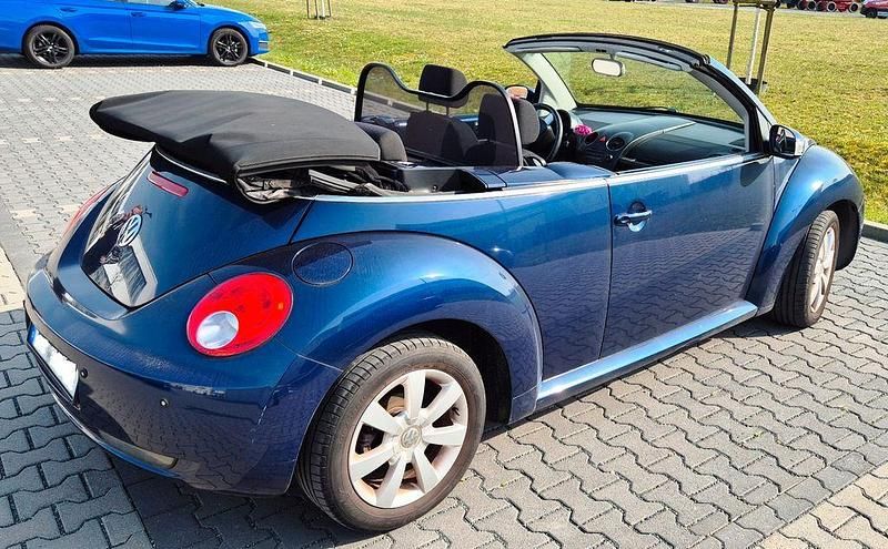 Gebraucht VW New Beetle 102 PS (75 kW) 2006 Blau Kleinwagen