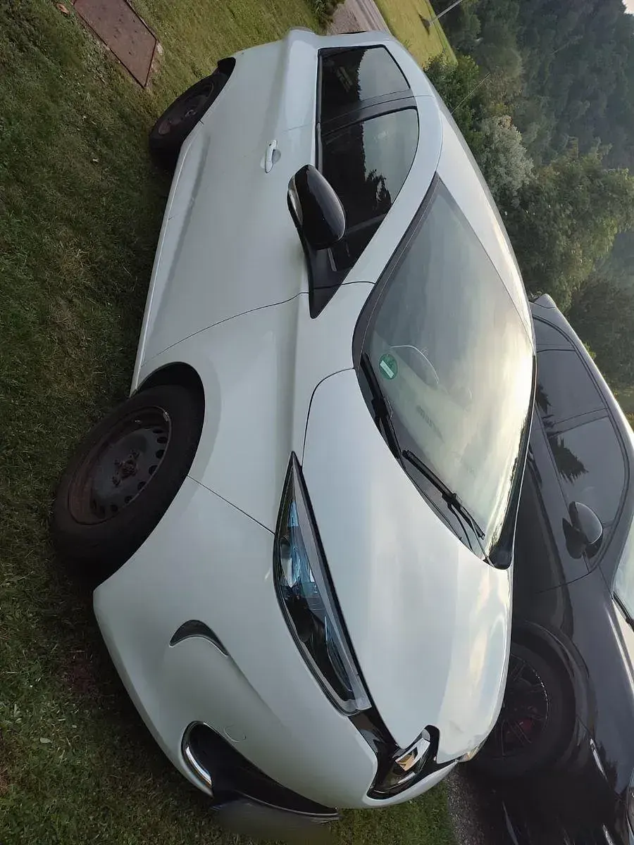 Gebraucht Renault Zoe 42 kW (58 PS) 2016 Weiß Kleinwagen