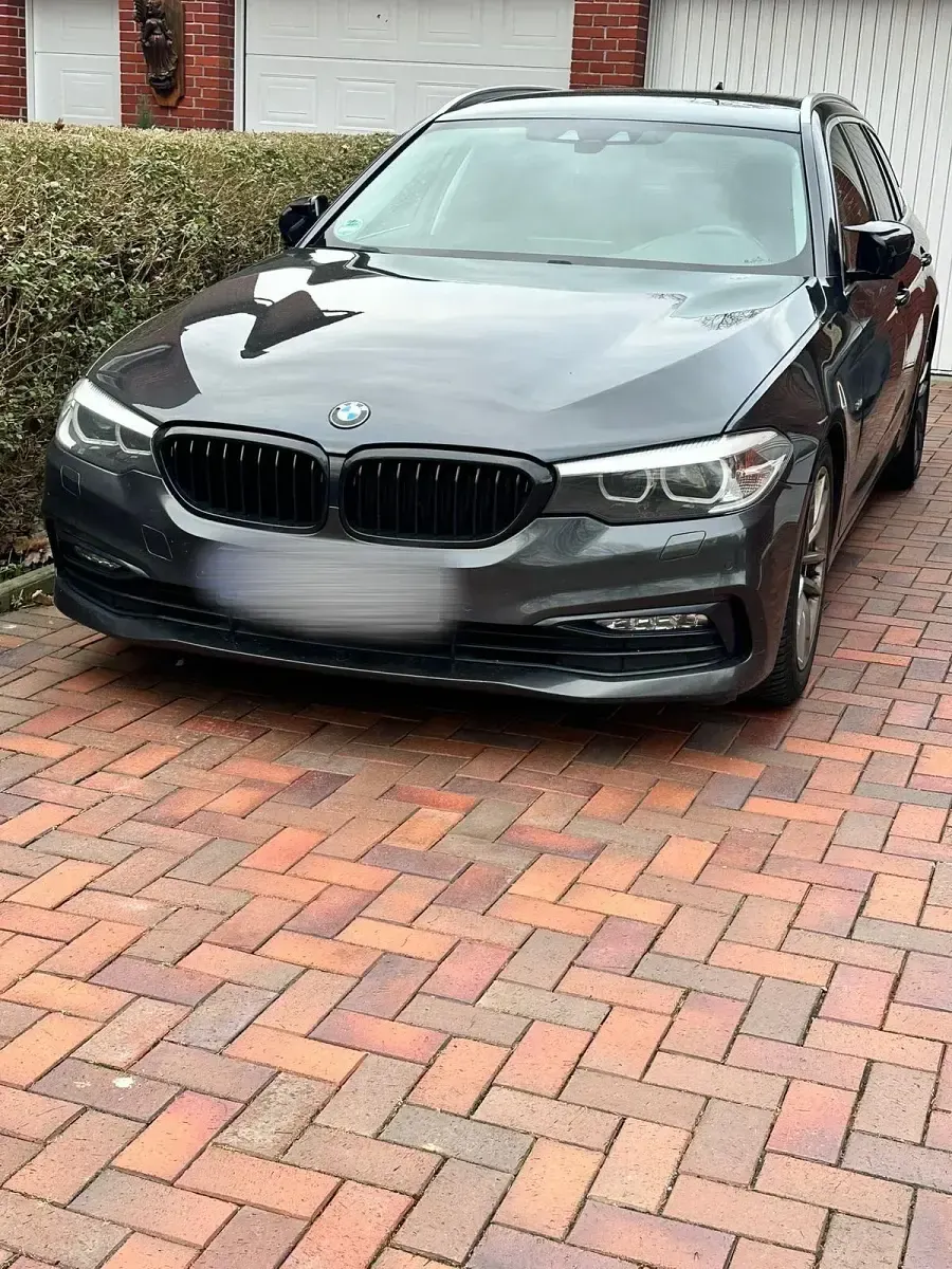 Gebraucht BMW 520 Sport Line 190 PS (139 kW) 2017 Grau Kombi