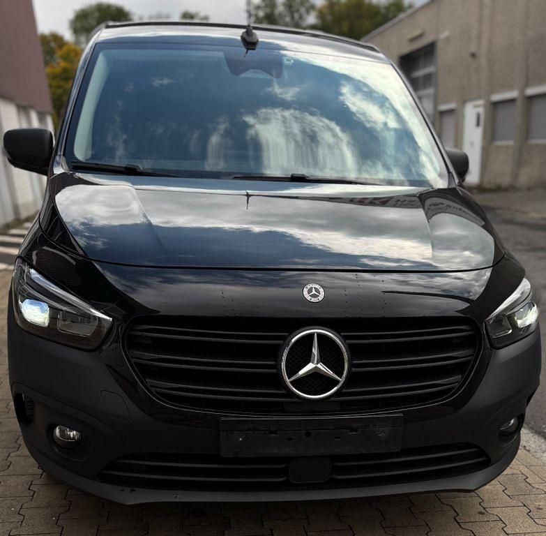 Schwarz Gebraucht 2023 Mercedes Citan 112 Van / Kleinbus | 16.900 € (Superpreis) - Bild 1/4