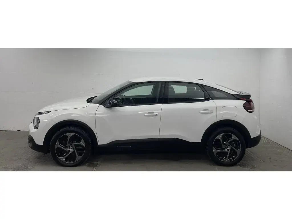 Gebraucht Citroën C4 Feel 131 PS (96 kW) 2023 Polarweiss SUV