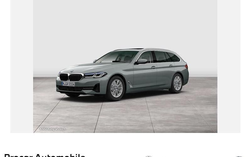 Grau Gebraucht 2022 BMW 520 Sport Line Kombi | 34.290 € (Etwas zu teuer) - Bild 1/4