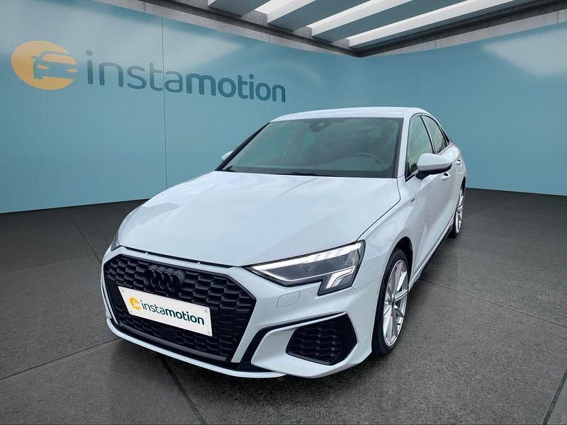Weiß Gebraucht 2022 Audi A3 Limousine | 26.299 € (Teuer) - Bild 1/4