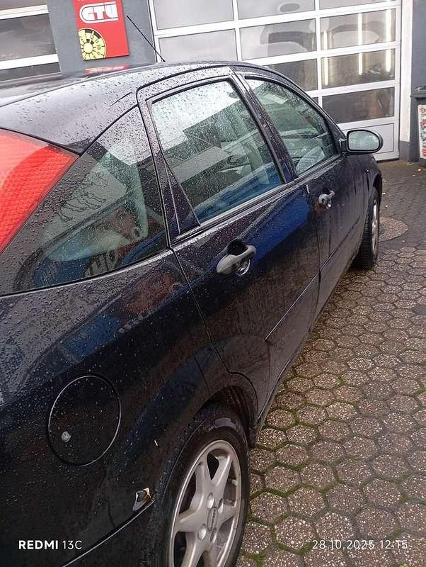 Gebraucht Ford Focus 75 PS (55 kW) 2002 Limousine
