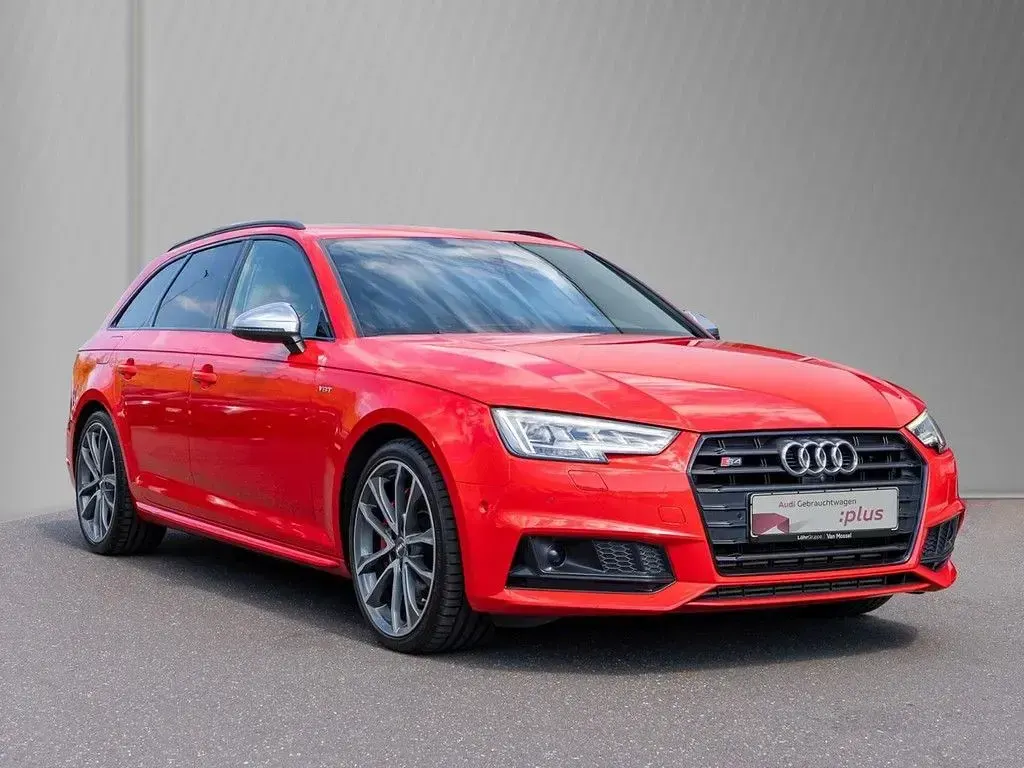 Gebraucht Audi S4 Design 354 PS (260 kW) 2018 Misanorot perleffekt Kombi