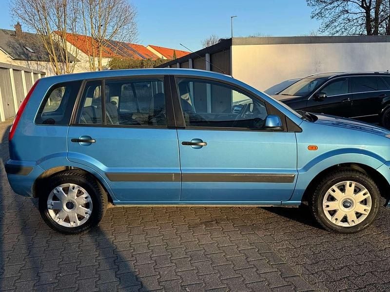 Gebraucht Ford Fusion Style 80 PS (58 kW) 2009 Visionblau Kleinwagen