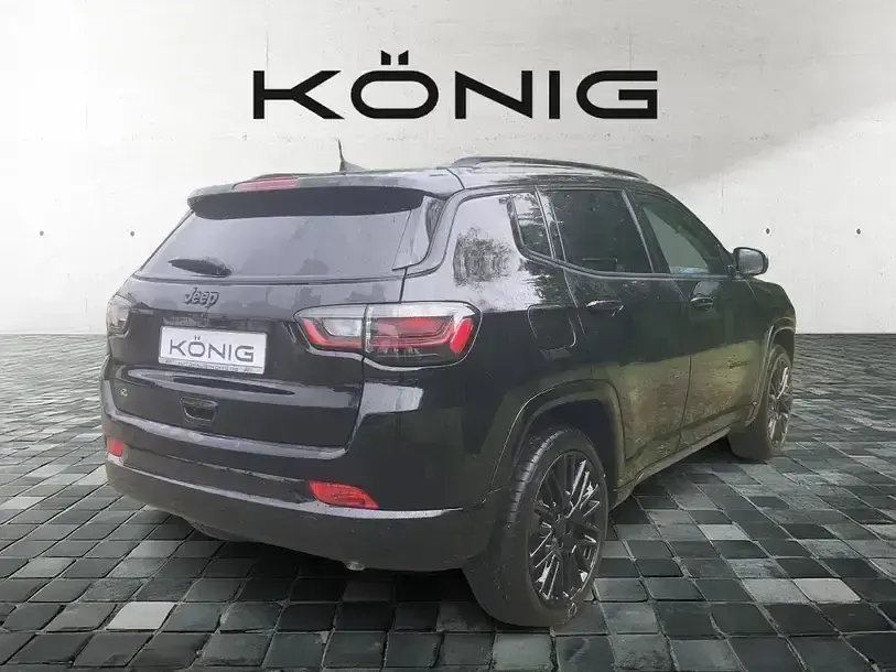 Gebraucht Jeep Compass 131 PS (96 kW) 2024 Schwarz SUV