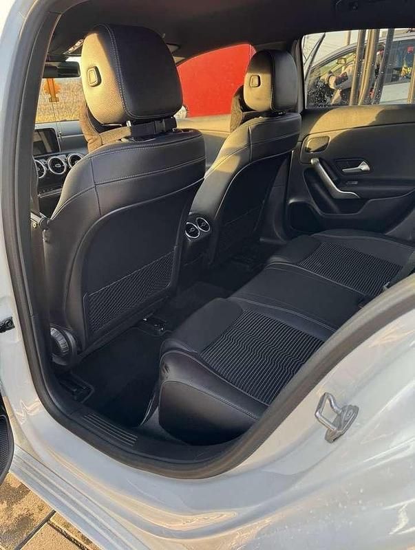 Gebraucht Mercedes A200 163 PS (119 kW) 2021 Weiß Kleinwagen