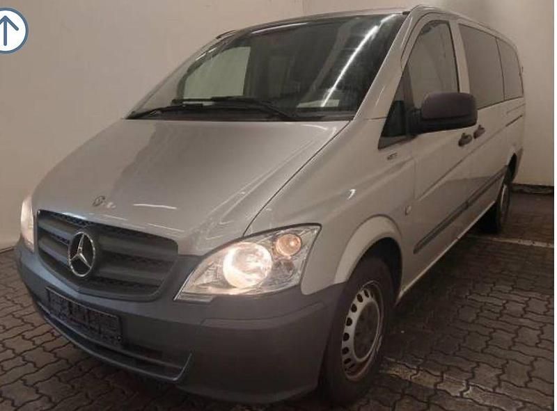 Silber Gebraucht 2014 Mercedes Vito Van / Kleinbus | 9.490 € (Fairer Preis) - Bild 1/4