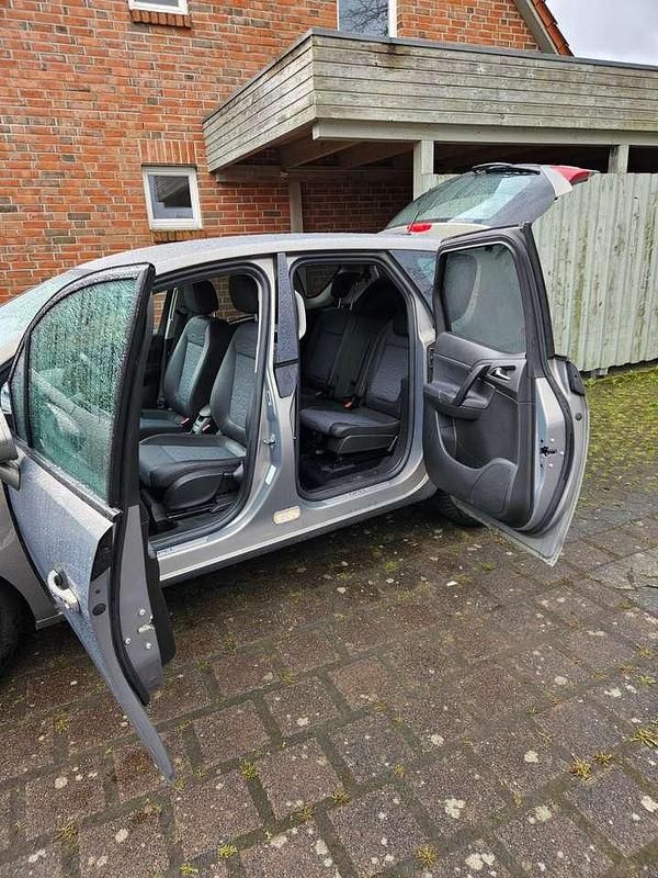 Gebraucht Opel Meriva Innovation 140 PS (102 kW) 2010 Beige Van / Kleinbus