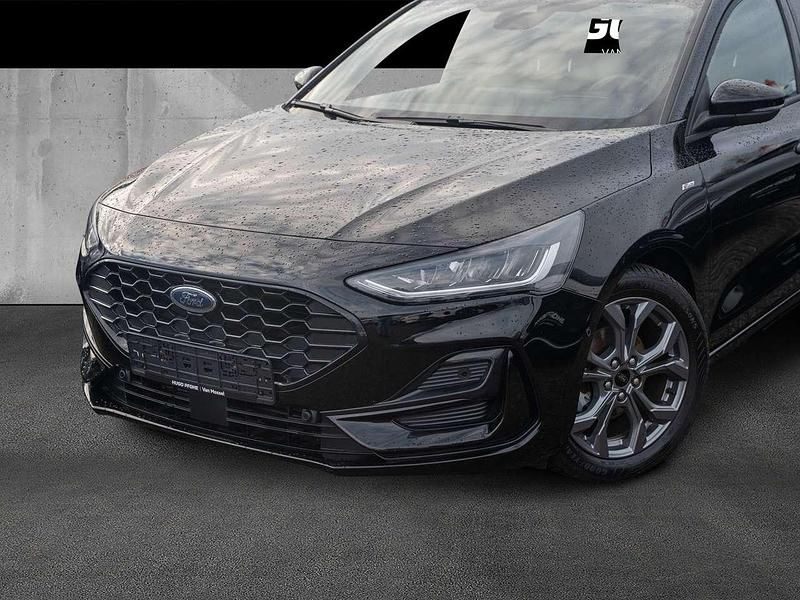 Gebraucht Ford Focus ST-Line X 155 PS (114 kW) 2024 Agate black metallic Kombi
