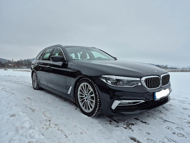 Schwarz Gebraucht 2017 BMW 530 Luxury Line Kombi | 23.500 € (Guter Preis) - Bild 1/4
