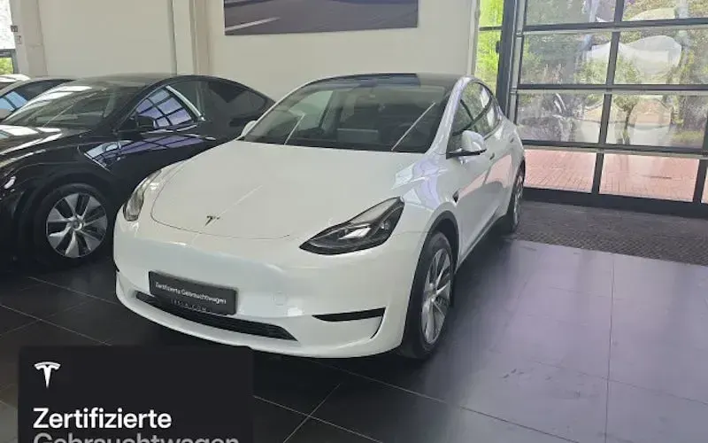 Usado Tesla Model Y RWD 188 kW (256 CV) 2023 Blanco SUV