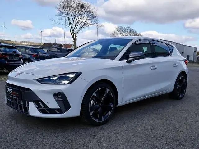 Usata Cupra Leon 150 CV (110 kW) 2025 Bianco Berlina