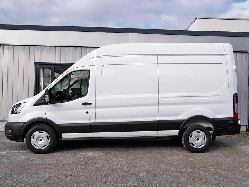 Neu Ford Transit Trend 131 PS (96 kW) 2025 Weiß
