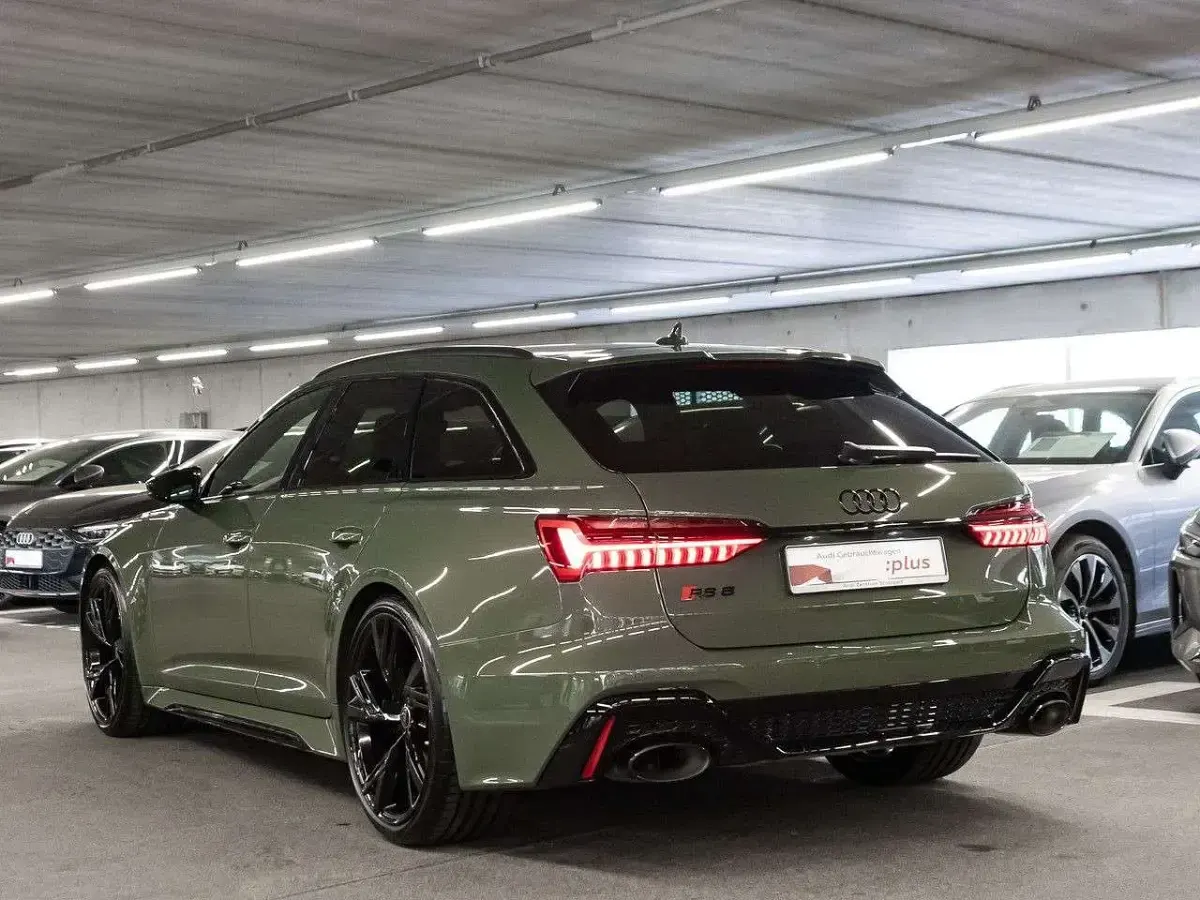 Gebraucht Audi RS6 Exclusive 600 PS (441 kW) 2023 Individuallackierungen audi exclusive Kombi