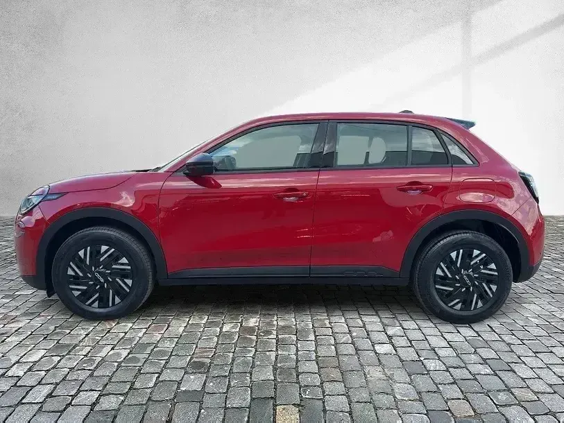 Gebraucht Fiat 600 Basis 101 PS (74 kW) 2025 Passione rot SUV