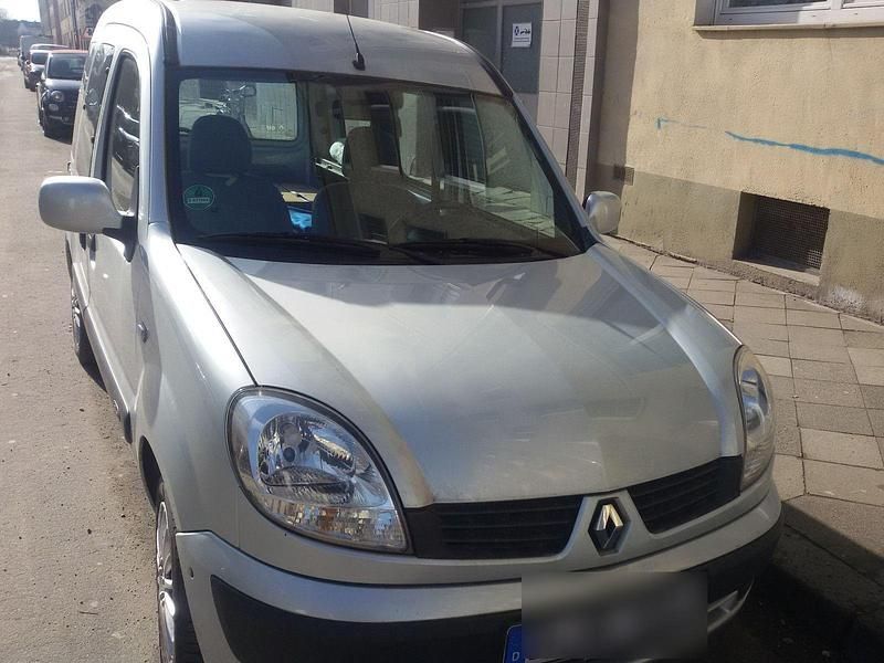 Gebraucht Renault Kangoo 75 PS (55 kW) 2006 Silber Van / Kleinbus