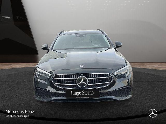 Gebraucht 2022 Mercedes E300 Avantgarde | 32.690 € (Fairer Preis) - Bild 1/4