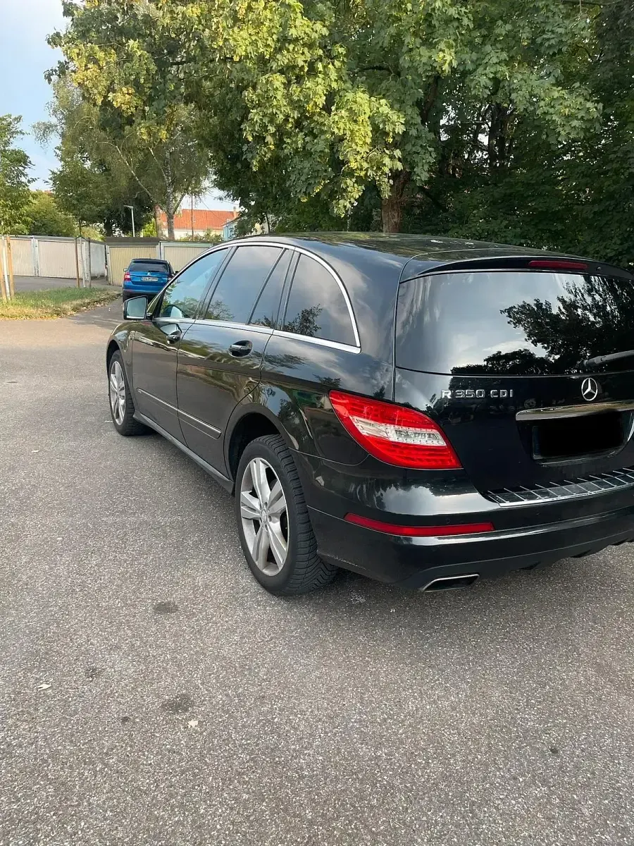 Gebraucht Mercedes R350 265 PS (194 kW) 2013 Schwarz Kombi