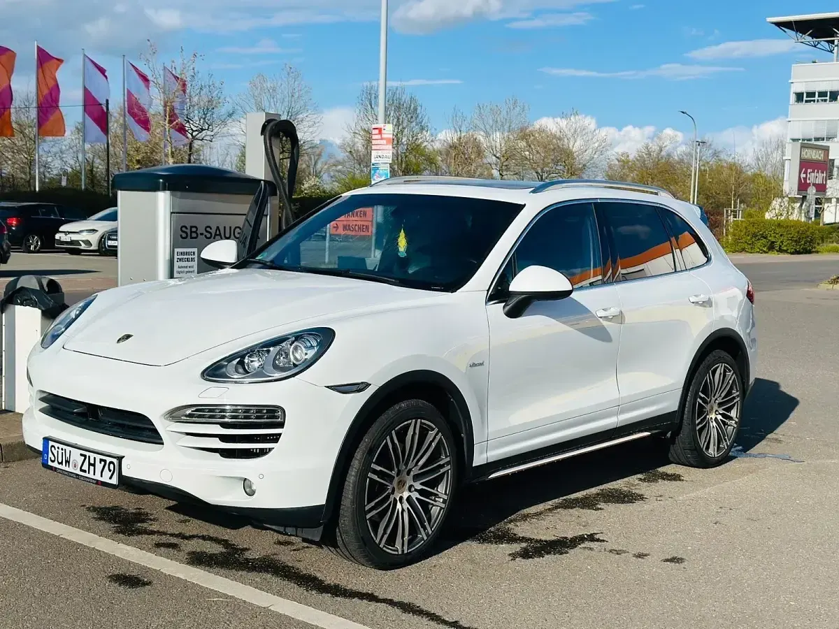 Gebraucht Porsche Cayenne 245 PS (180 kW) 2014 Weiß SUV
