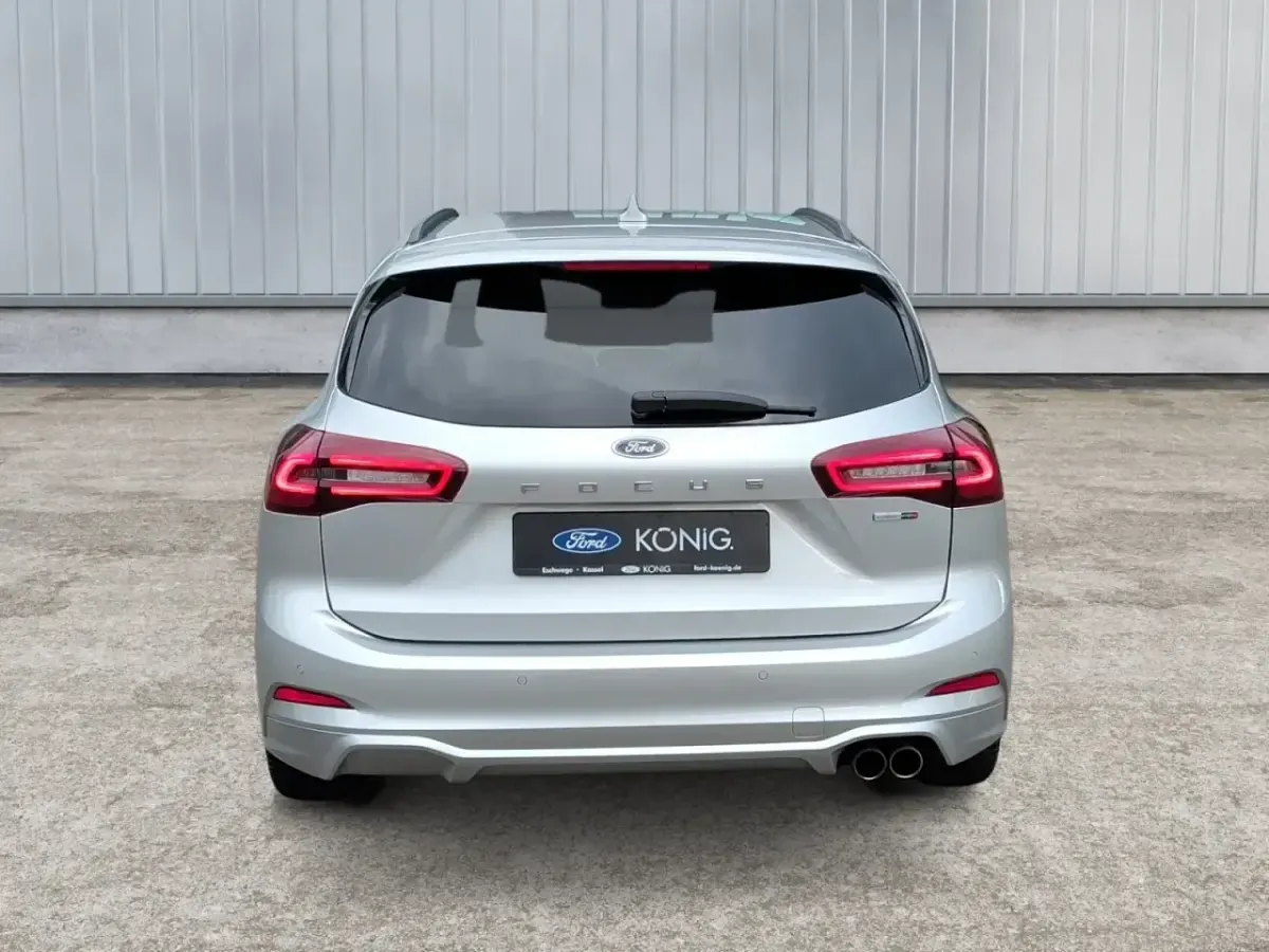 Gebraucht Ford Focus ST-Line 125 PS (91 kW) 2023 Silber Kombi