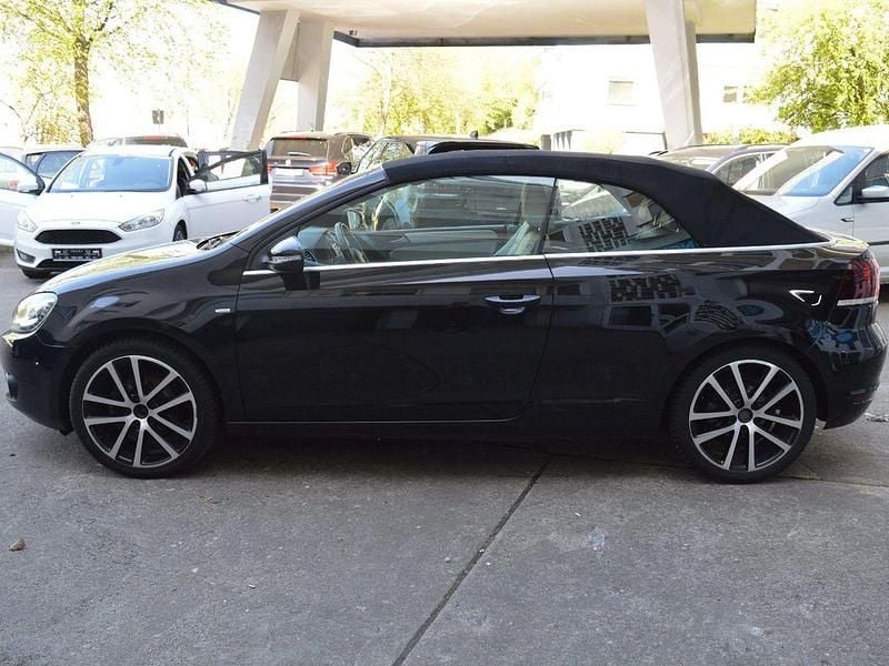 Gebraucht VW Golf Cabriolet Cup 105 PS (77 kW) 2014 Deep black perleffekt Cabrio