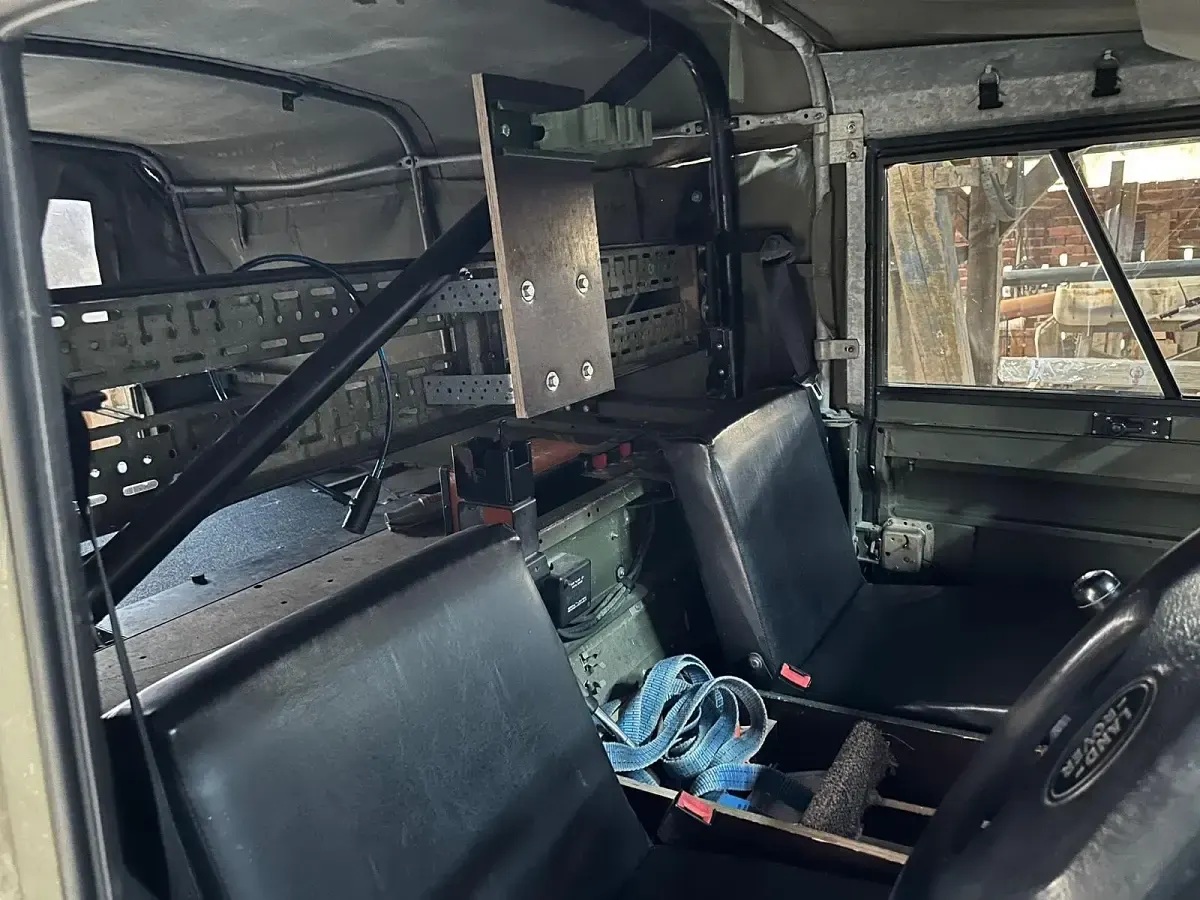 Gebraucht Land Rover Defender 69 PS (50 kW) 1995 Grün SUV