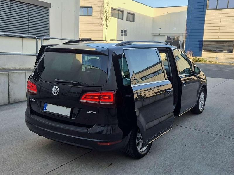 Gebraucht VW Sharan 150 PS (110 kW) 2016 Schwarz Van / Kleinbus