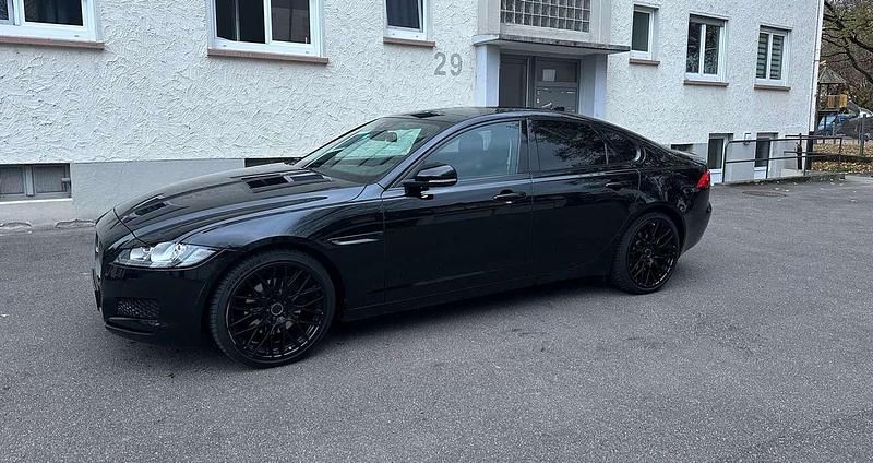 Gebraucht 2016 Jaguar XF Portfolio Limousine | 19.450 € - Bild 1/4