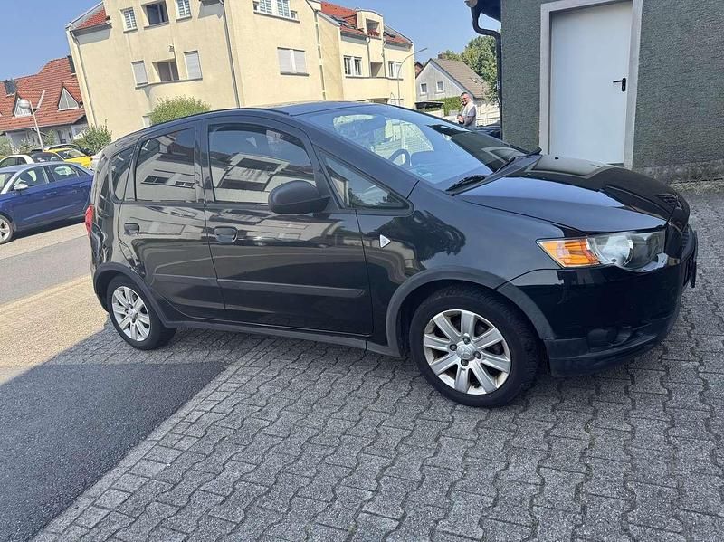 Gebraucht Mitsubishi Colt Edition 95 PS (69 kW) 2010 Black saphire Kleinwagen