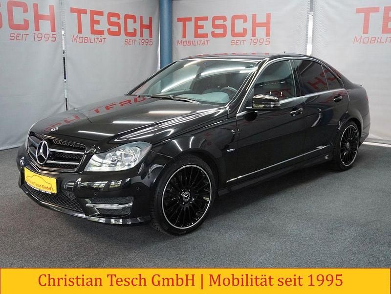 Schwarz Gebraucht 2012 Mercedes C180 AMG line Limousine | 12.500 € (Etwas zu teuer) - Bild 1/3