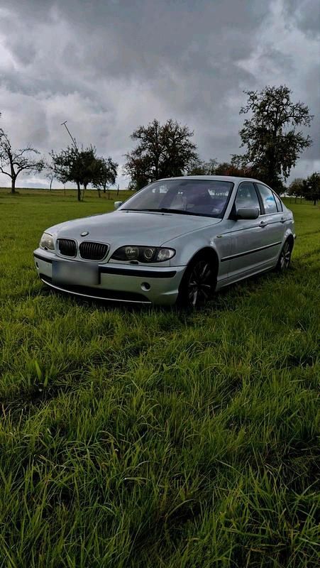 Gebraucht BMW 320 170 PS (125 kW) 2005 Silber Limousine