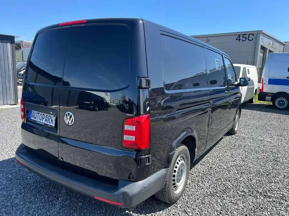 Usata VW Transporter 140 CV (102 kW) 2016 Nero Furgone