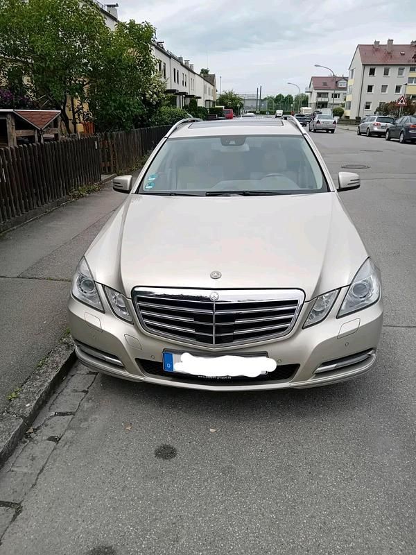 Gold Gebraucht 2011 Mercedes 350 Kombi | 9.800 € (Superpreis) - Bild 1/4