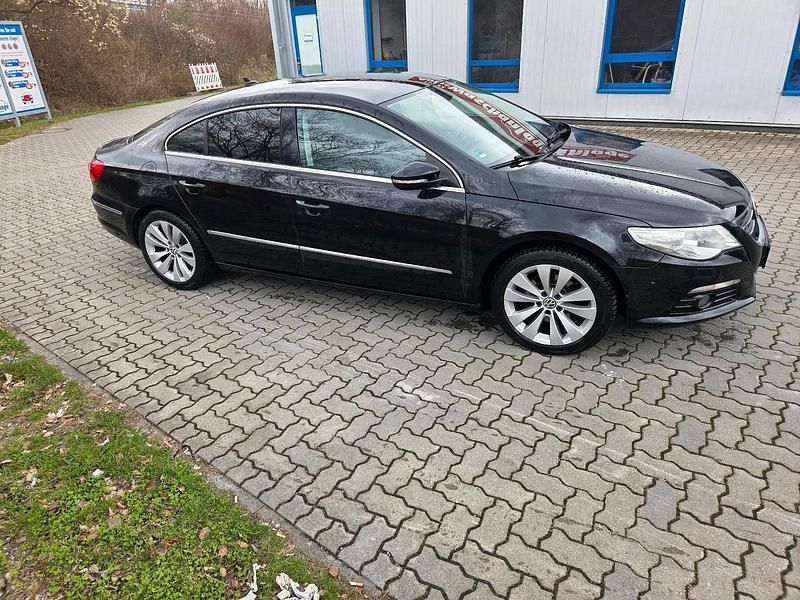 Gebraucht VW Passat 170 PS (125 kW) 2011 Schwarz Coupé