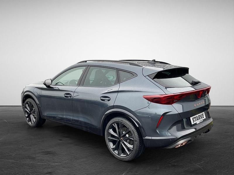 Neu Cupra Formentor VZ 272 PS (200 kW) 2026 Grau ("magnetic tech") SUV