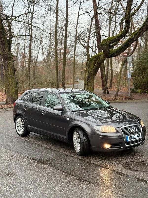 Grau Gebraucht 2006 Audi A3 Kleinwagen | 5.000 € (Etwas zu teuer) - Bild 1/4